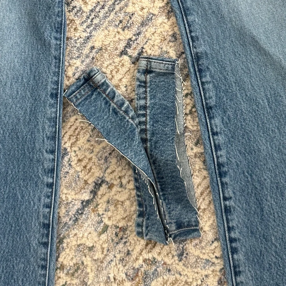 Khaite “Danielle” Jeans | Size 28 | 100% Cotton | Raw/Cut Hem | $620 Retail - Picture 7 of 8